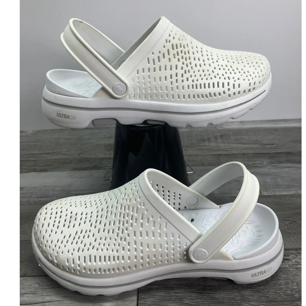 Skechers Cali Gear Go Walk 5 Astonished White Clogs  Womens 7 Slip On Shoes